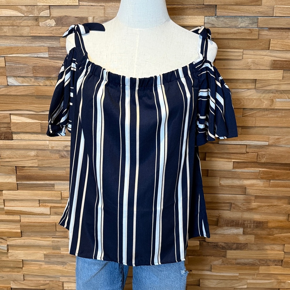 Verte |Navy Striped | Off-the-Shoulder Top |Tie Straps | Size L